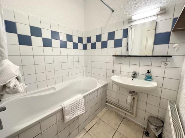 Residence Bury 图勒 外观 照片
